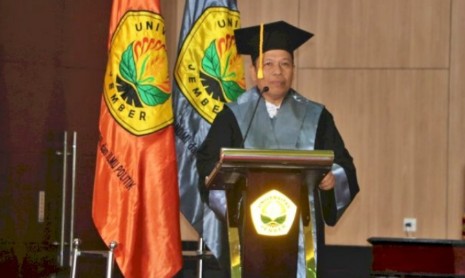 Kisah Penggembala Kambing dari Desa, Kini Raih Gelar Profesor di Universitas Jember