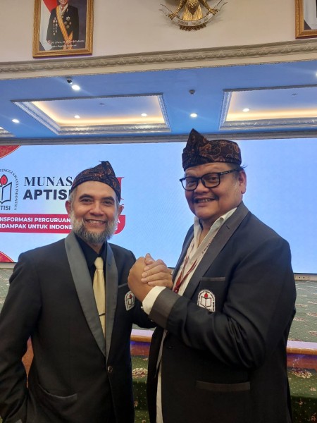Prof Budi Djatmiko Kembali Pimpin APTISI Lewat Aklamasi di Munas Bandung