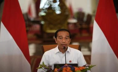Soal Reshuffle di Rabu Pon, Jokowi: Tunggu Saja