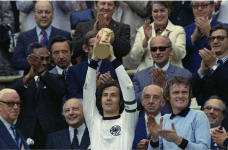 Legenda Sepak Bola Dunia Franz Beckenbauer Tutup Usia
