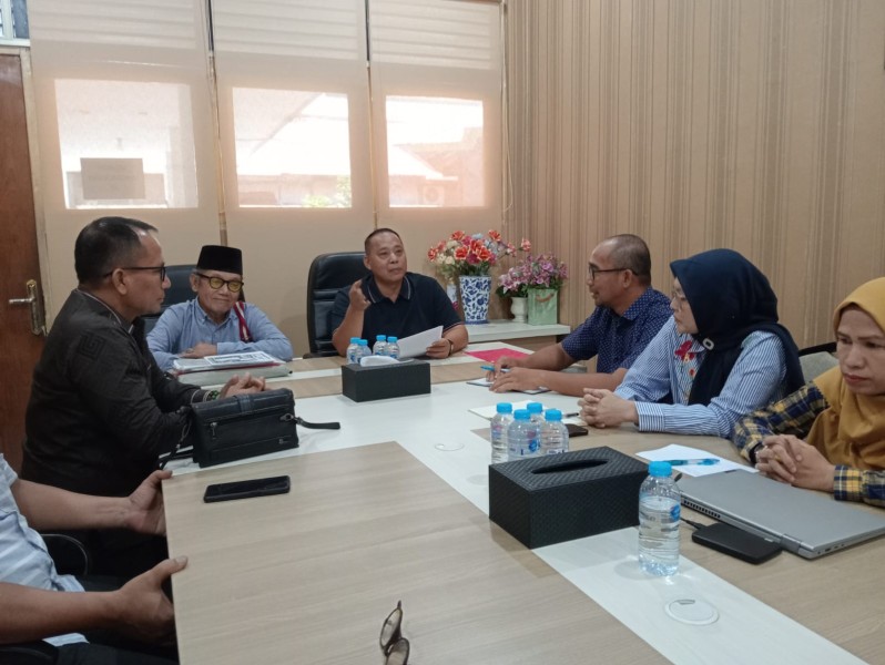 Rapat Perdana Haris Kampai di SPR, Tegaskan Tak Ada Kelompok-Kelompok dalam Perusahaan
