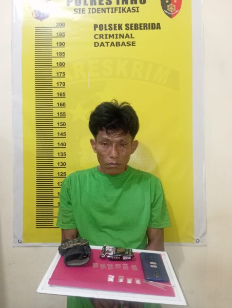 Berbekal Laporan Warga, Polisi Temukan Sabu di Rumah Ameng